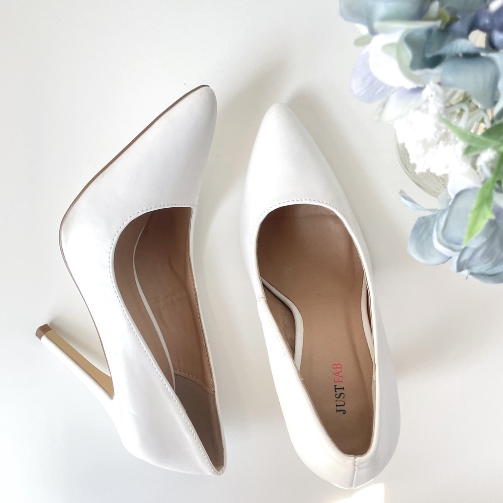 JUSTFAB White High Heel Stilletto Pumps